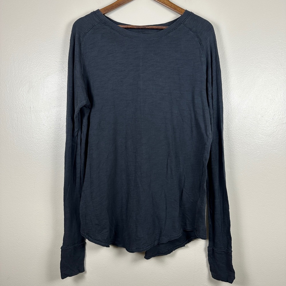 We The Free Women's XS Long Sleeve Shirt Charcoal Gray Relaxed Raw Hem Cotton